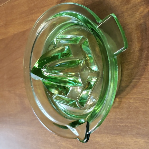 Kitchen Uranium Glass Citrus Juicer Medium Vintage Glows Under Uv Blacklight Poshmark